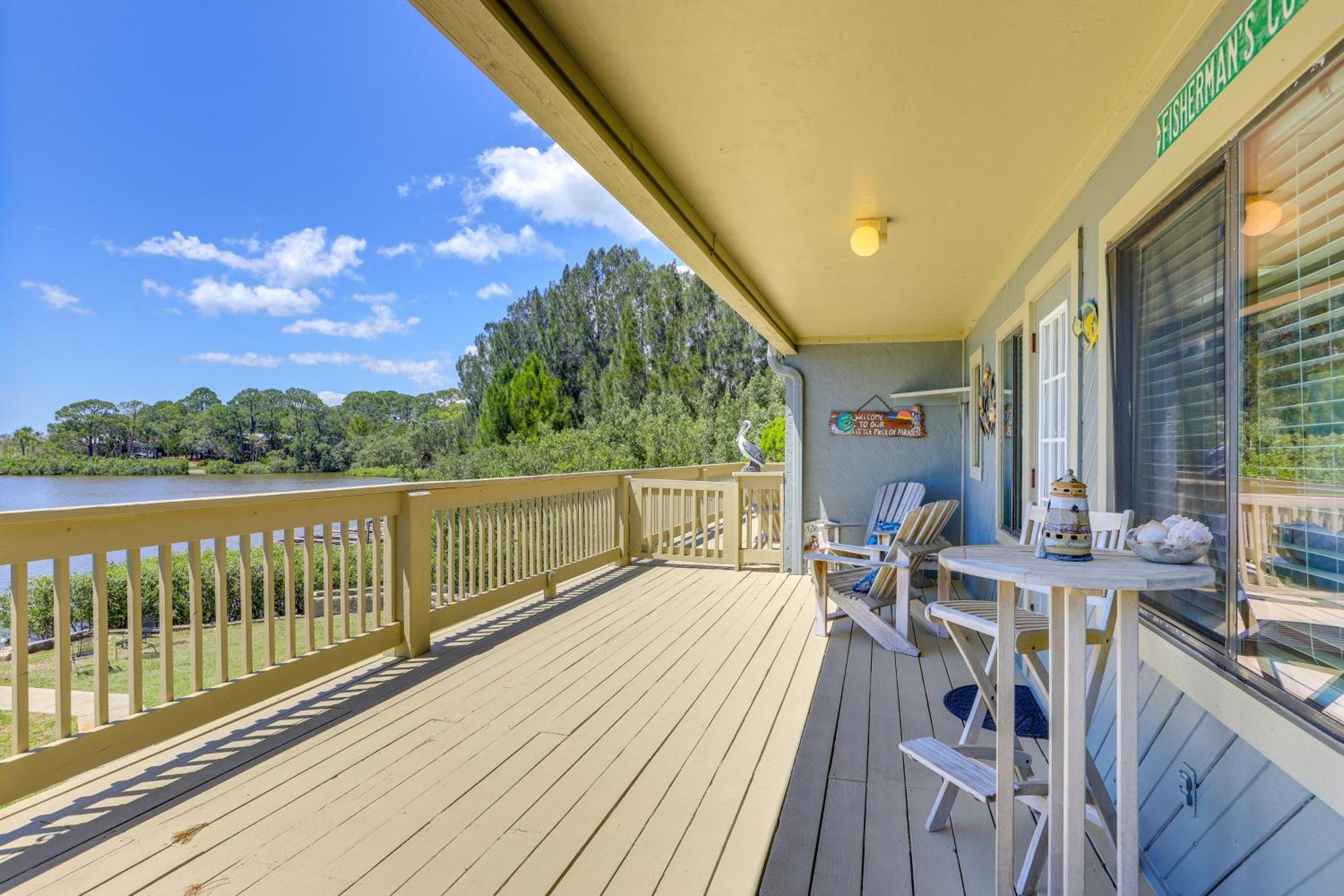 Waterfront Duplex With Dock And Views Near Town! Villa Cedar Key Exterior photo